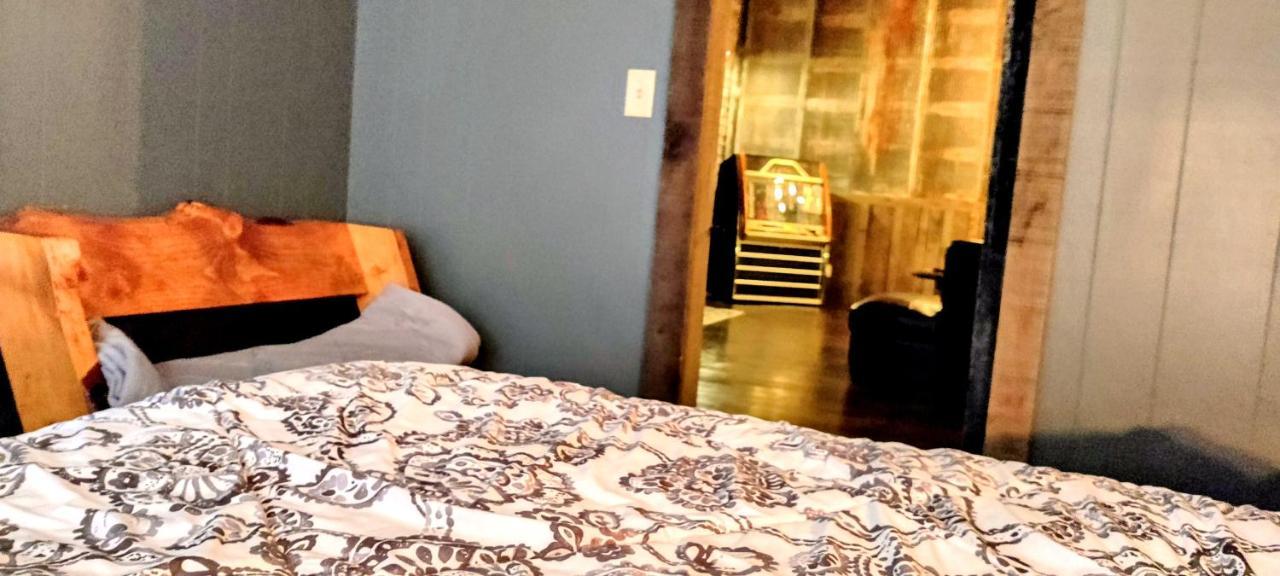 Appartamento Hocking Hills Rusty Lofts Logan Esterno foto